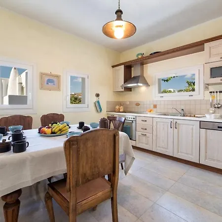 Villa Petra Chrisi Akti (Paros)